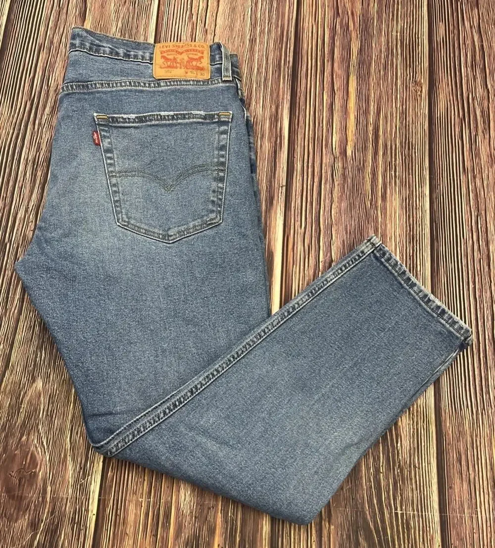 Levis 502 Regular Taper Blue Jeans Mens Size 36x30 (Measures 36x28)
